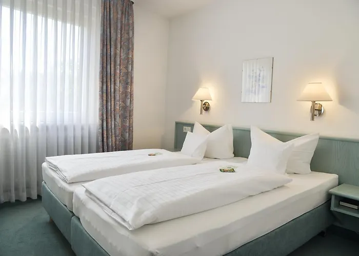 Eulenspiegel - Nichtrauchhotel - Garni מלון